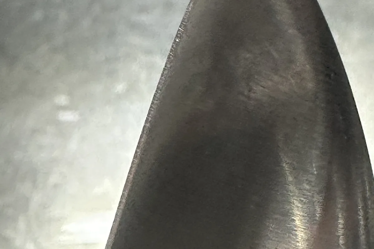 パッケージと本体を並べた写真