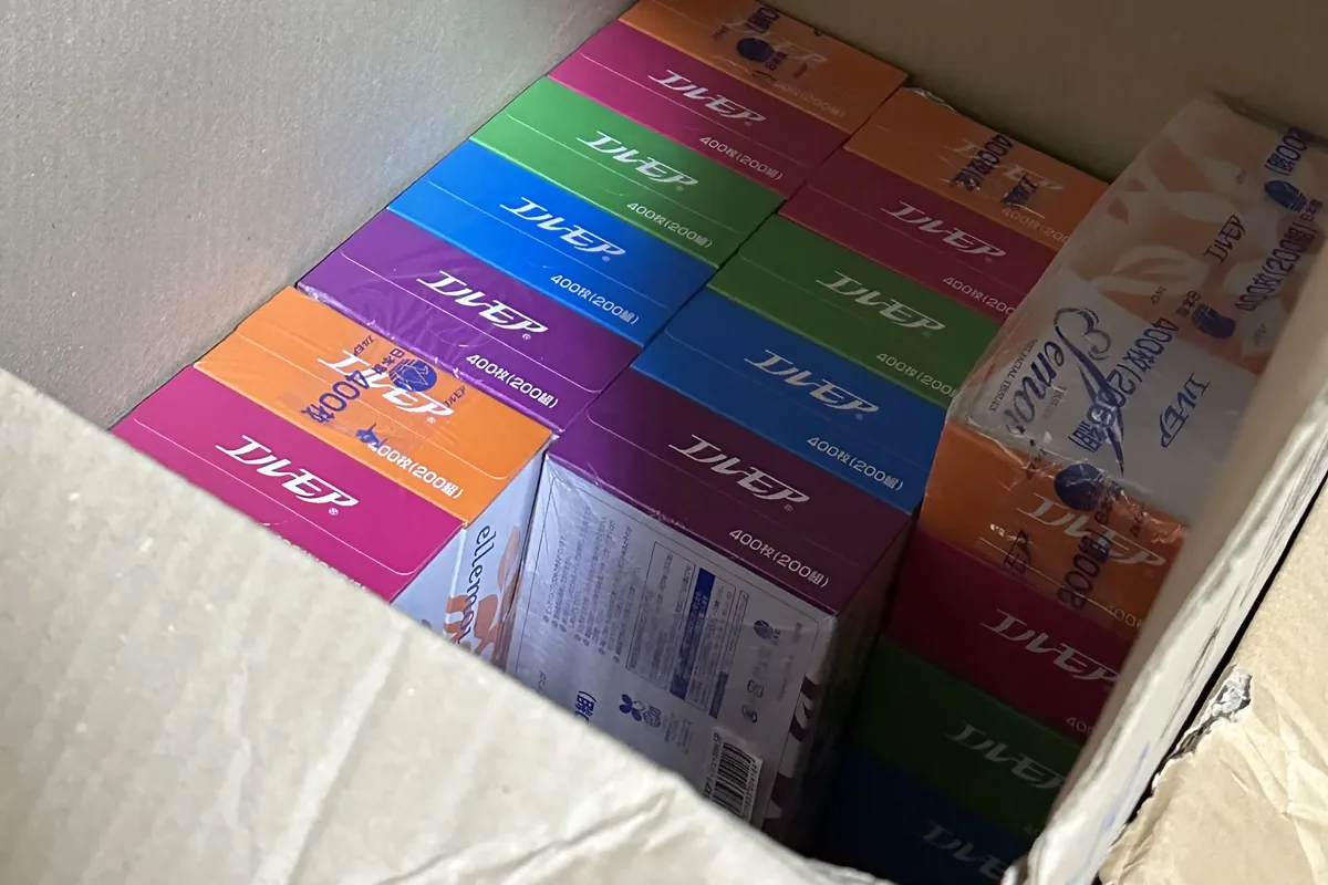 我が家のトイレットペーパー ティッシュのストック棚